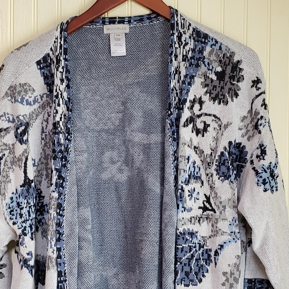 Multiples Cardigan Sweater Womens S/M Blue Floral‎ Knit 3/4 Sleeve Lightweight